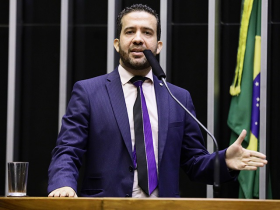 andré janones