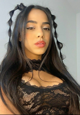 Mirella Santos 