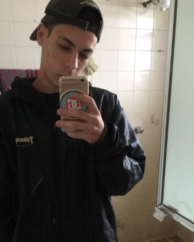 Léo