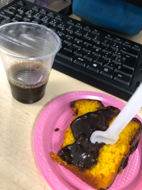BOLO DE CENOURA COM CHOCOLATE - MARINA