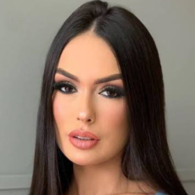 Larissa Santos