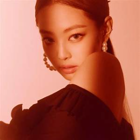JENNIE