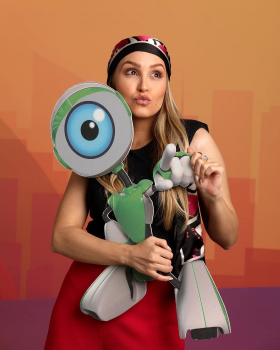 Carla Diaz