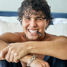 @w0ttzyc