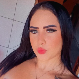 LARYSSA ARAÚJO