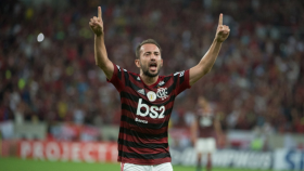 Everton Ribeiro 