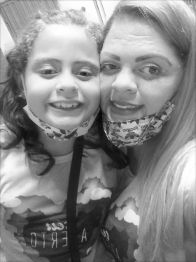 Mãe Cristine Filha Ester 3D