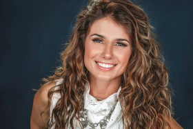 Paula fernades