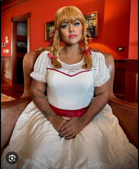 Ana Loures 