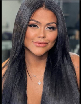 CAMILA LOURES