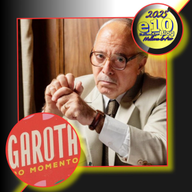 ROBERTO MARINHO  DE GAROTA DO  MOMENTO