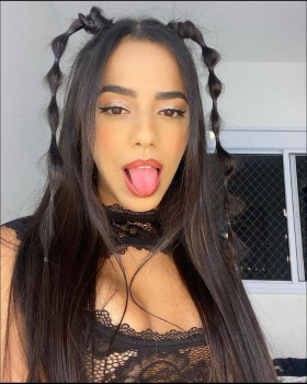 Mirela santos
