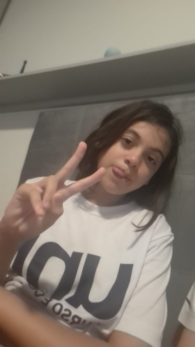 LAURA 