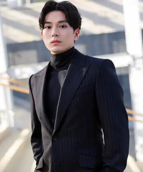Lorde Louis Mikaelson
