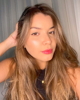 Thays Mota