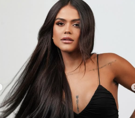 Camila Loures 