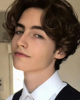 Lorde Sirius Mikaelson