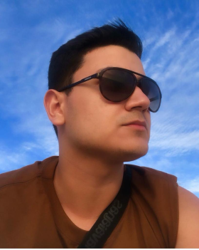 Léo