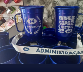 Enche meu copo que o resto eu administro