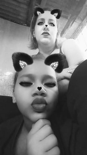 Mãe Meire Filha Anna Karolyna 5B