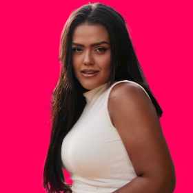 CAMILA LOURES