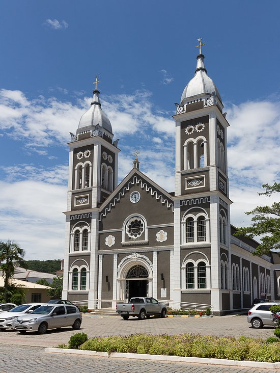 vista-geral-da-igreja