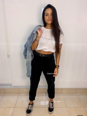 Tatiane Monteiro Instagram: @taatimonteiro
