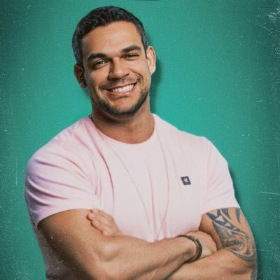 CAIQUE AGUIAR