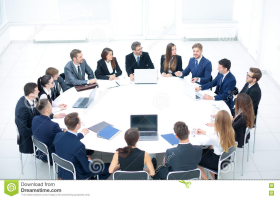 Mesa redonda grande