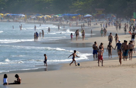 ubatuba_vai_cobrar_taxa_de-917519