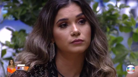 Ex-BBB Gizelly (em caso de banho)