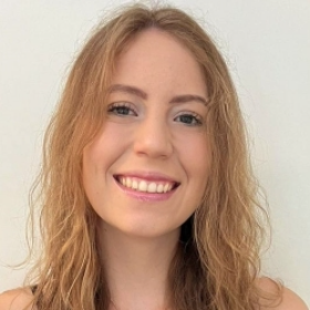 Julia Adhara Reche de Oliveira