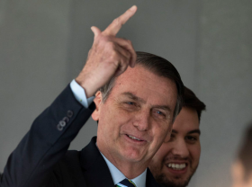 jair-bolsonaro-arminha-868x644-1-868x644