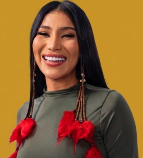 Lívia (Aysha) 👑