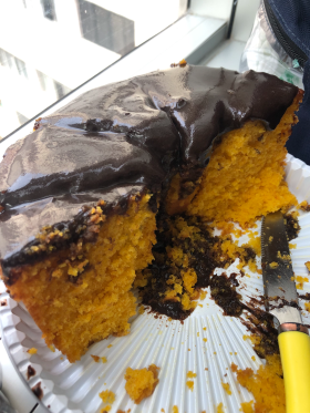 BOLO DE CENOURA COM CHOCOLATE - CAIQUE