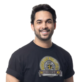                    Henry Freitas