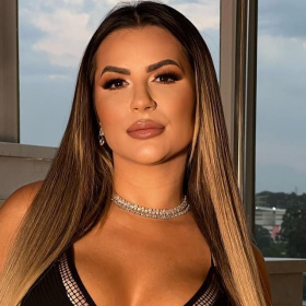 Deolane bezerra