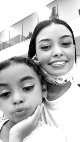 Mãe Jaqueline Filha Isabella 2C