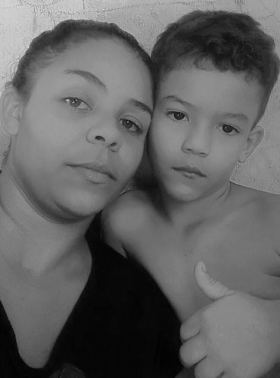 Mãe Priscila Filho Raphael Leite 1C