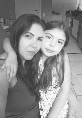 Mãe Laura Filha Larissa 3A