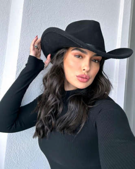 Larissa Santos 