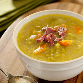 Sopa-de-Ervilha-Rápida-com-Linguiça-scaled