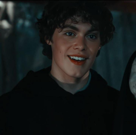 ethan (gusta)